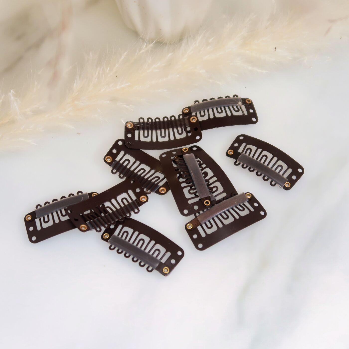 Braune Clip-in Extensions Klammern für Extensions im Haar