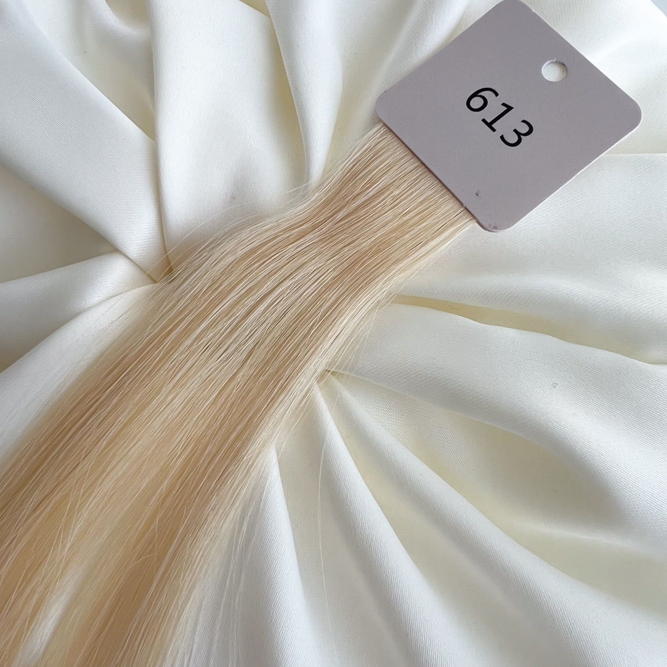Farbmuster für Extensions – Slawisches Echthaar