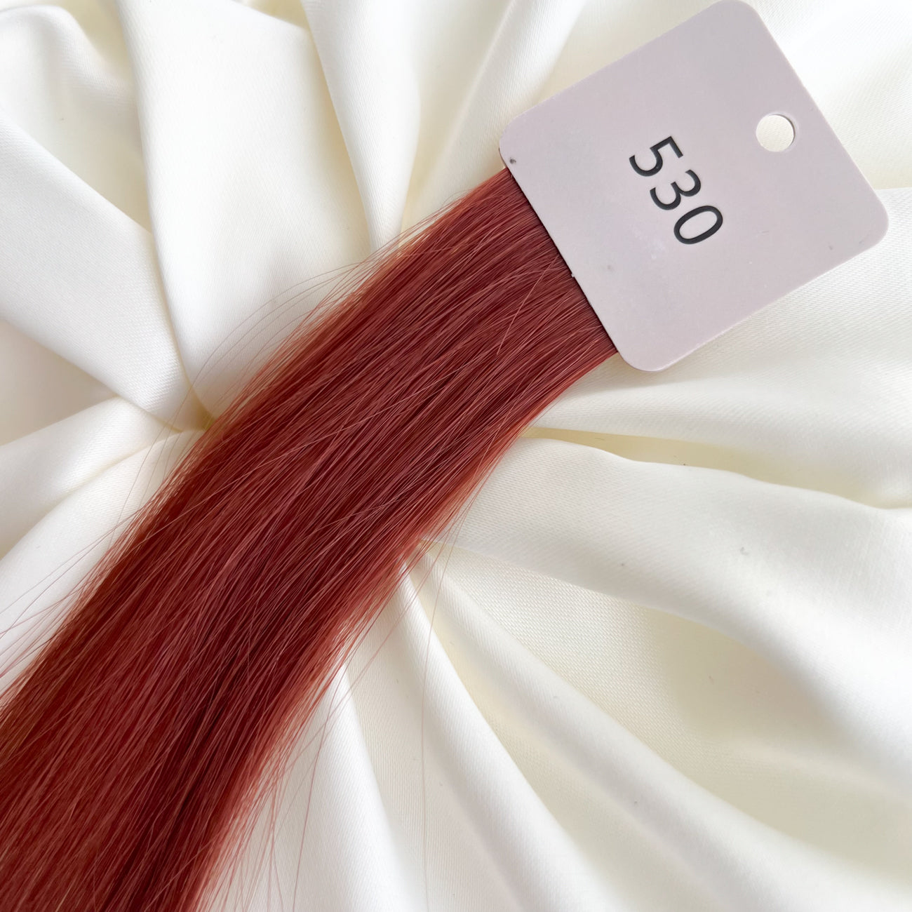 Farbmuster für Extensions – Slawisches Echthaar
