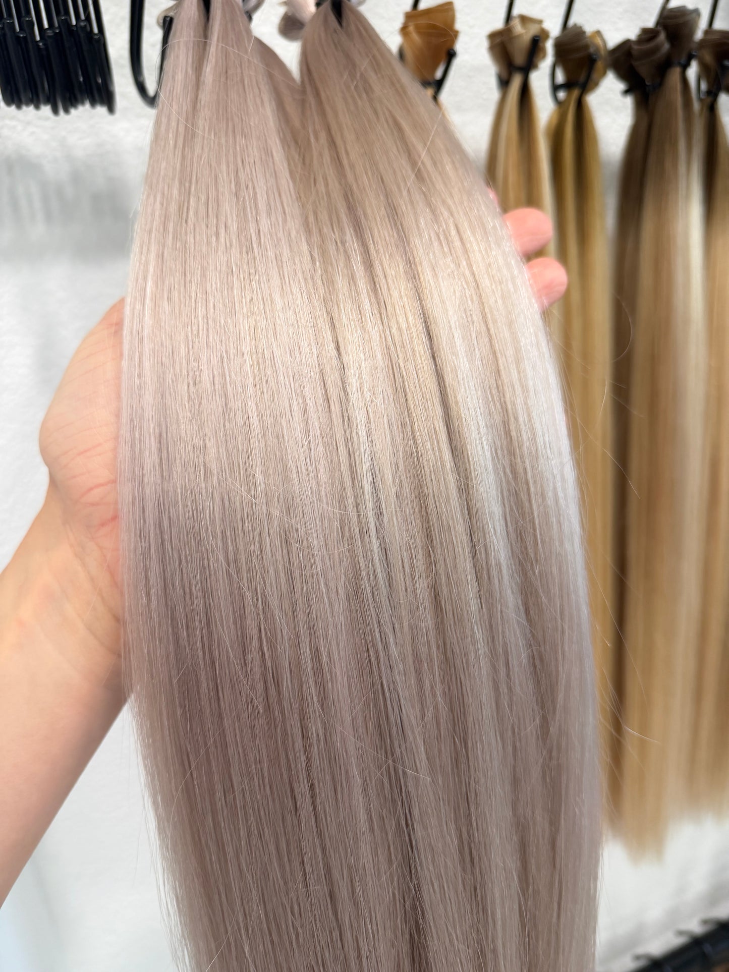Genius Wefts Farbe Silver | 50cm | 120 g | Slawisches Echthaar
