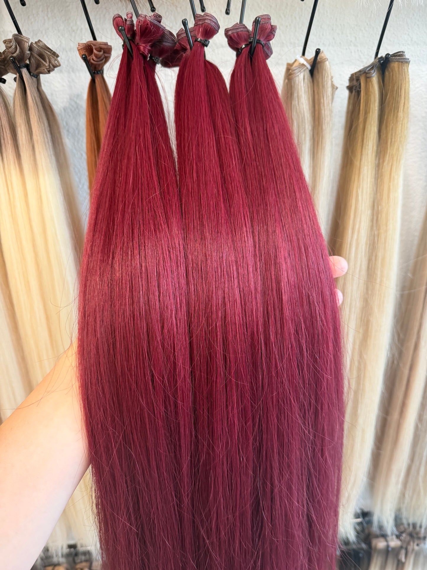 Genius Wefts Farbe 99J | 60cm | 120 g | Slawisches Echthaar
